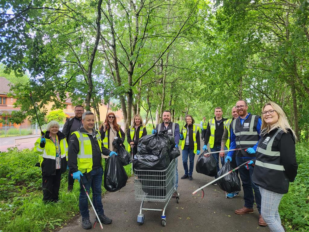 litter picking team