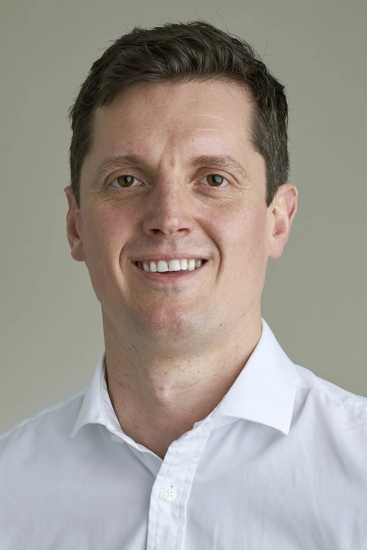 Gareth Soar, Partner, <BR> Head of Retail & Leisure