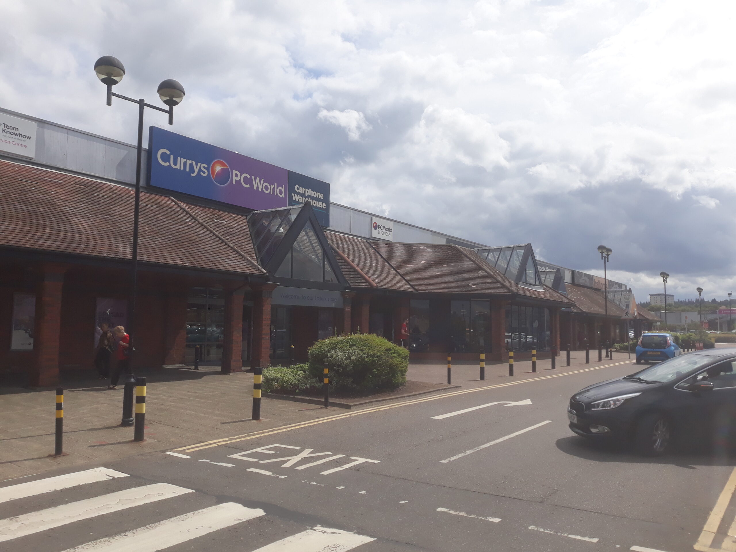 new face of Central Retail Park, Falkirk